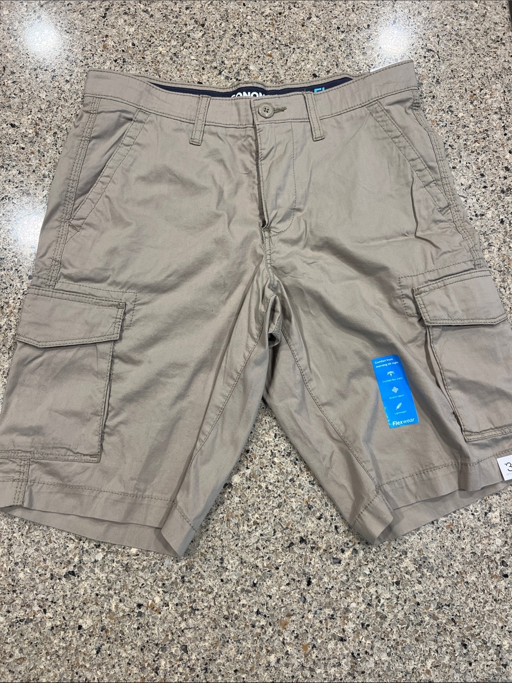 SONOMA Men’s Taupe Cargo Shorts with Multiple Pockets flex wear 32 z23